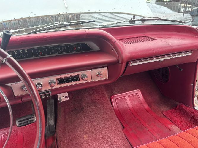 Unknown-Impala-1964-White-Red-7