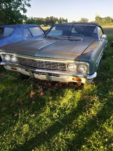 Unknown-Impala-1966-Green-Black-4