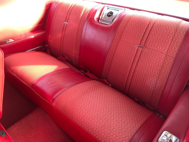 Unknown-Impala-1966-White-Red-10