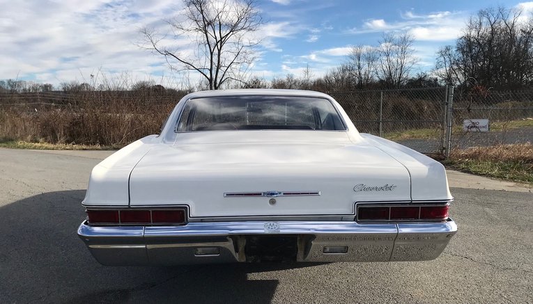 Unknown-Impala-1966-White-Red-3