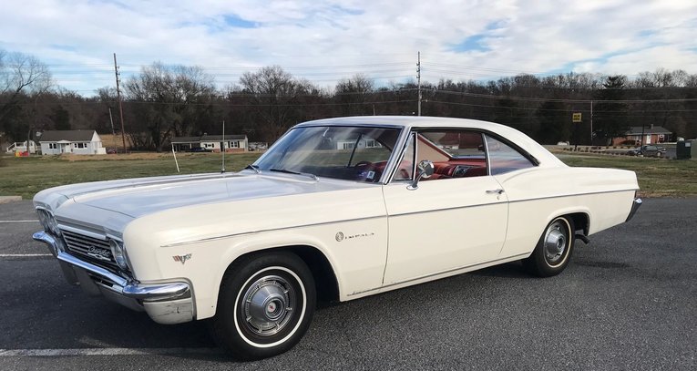 Unknown-Impala-1966-White-Red