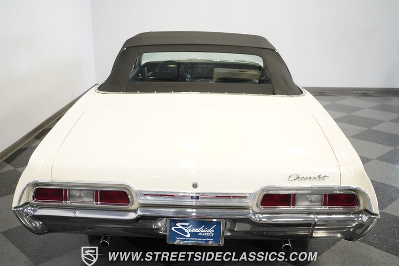 Unknown-Impala-1967-Ermine-White-Black-11