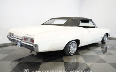 Unknown-Impala-1967-Ermine-White-Black-12