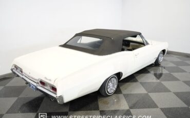 Unknown-Impala-1967-Ermine-White-Black-13