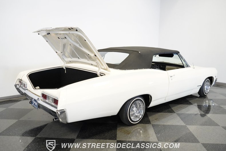 Unknown-Impala-1967-Ermine-White-Black-20