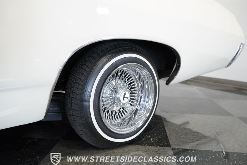 Unknown-Impala-1967-Ermine-White-Black-31