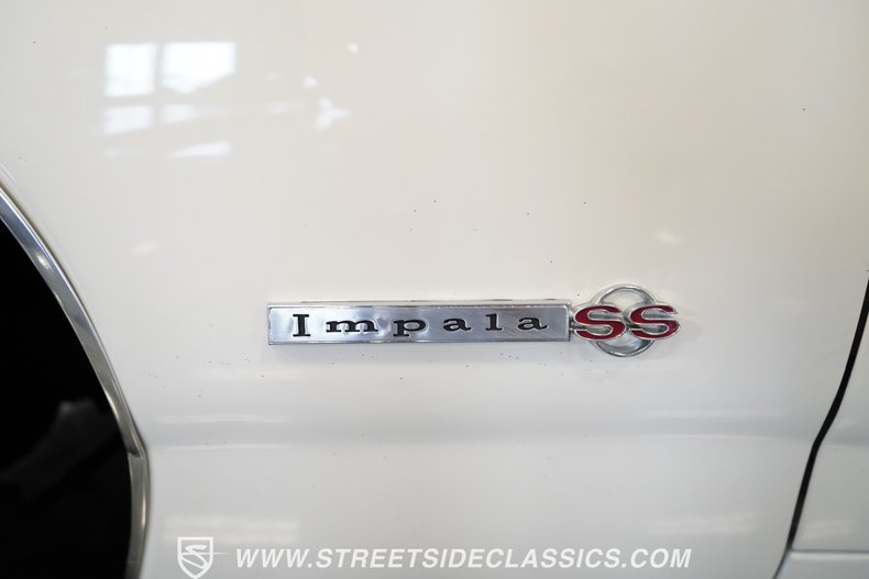 Unknown-Impala-1967-Ermine-White-Black-34