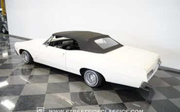 Unknown-Impala-1967-Ermine-White-Black-42