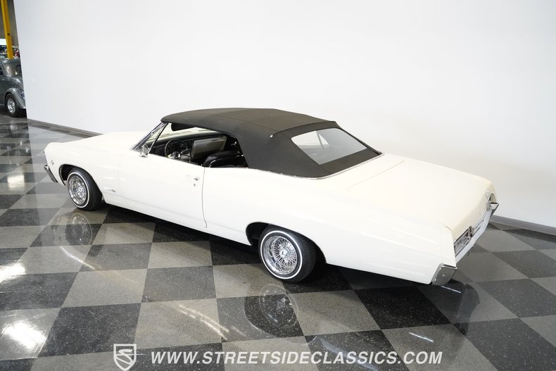 Unknown-Impala-1967-Ermine-White-Black-42