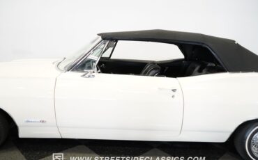 Unknown-Impala-1967-Ermine-White-Black-44