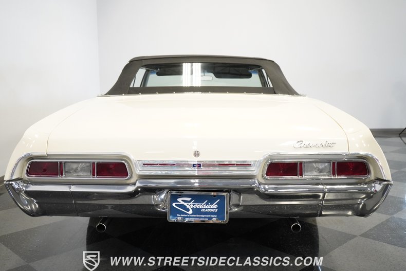 Unknown-Impala-1967-Ermine-White-Black-5