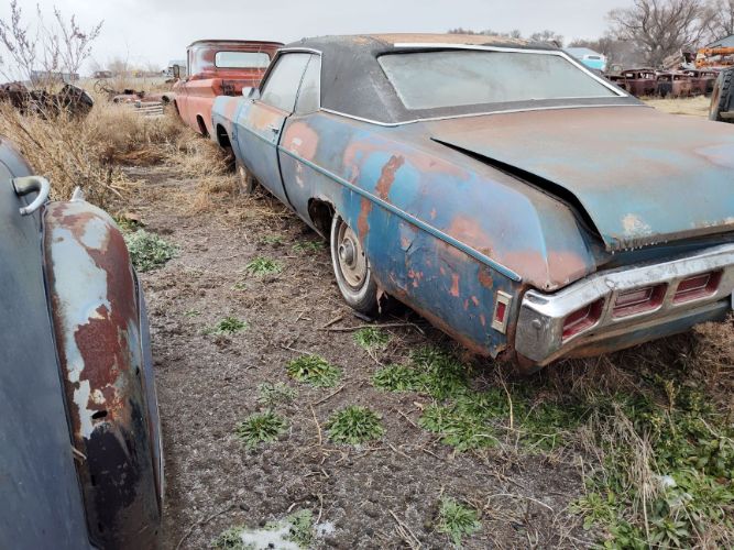 Unknown-Impala-1969-Blue-8
