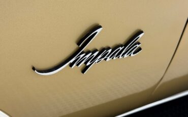 Unknown-Impala-1970-Champagne-Gold-Black-1