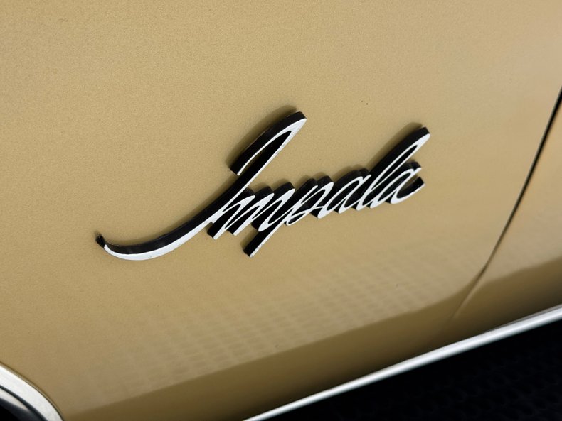 Unknown-Impala-1970-Champagne-Gold-Black-1