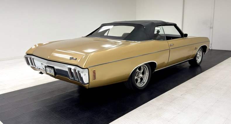 Unknown-Impala-1970-Champagne-Gold-Black-10
