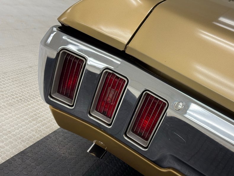 Unknown-Impala-1970-Champagne-Gold-Black-21