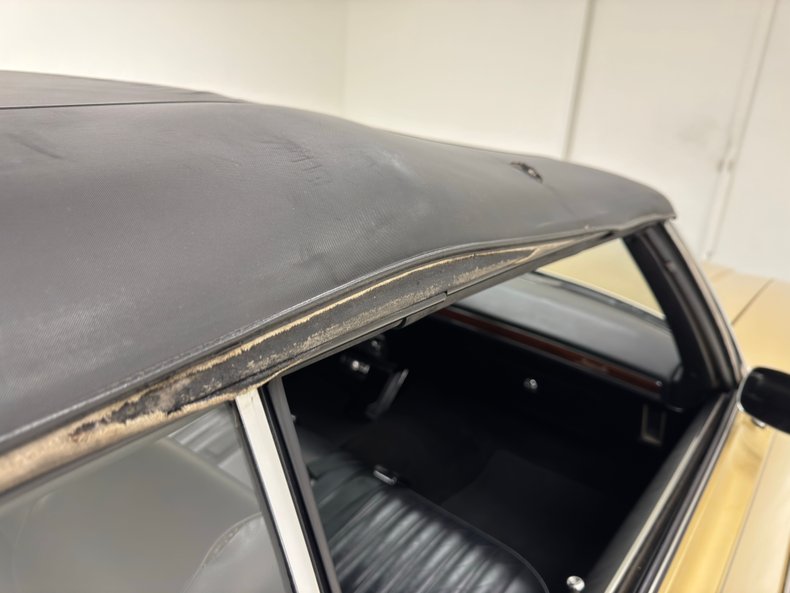 Unknown-Impala-1970-Champagne-Gold-Black-28