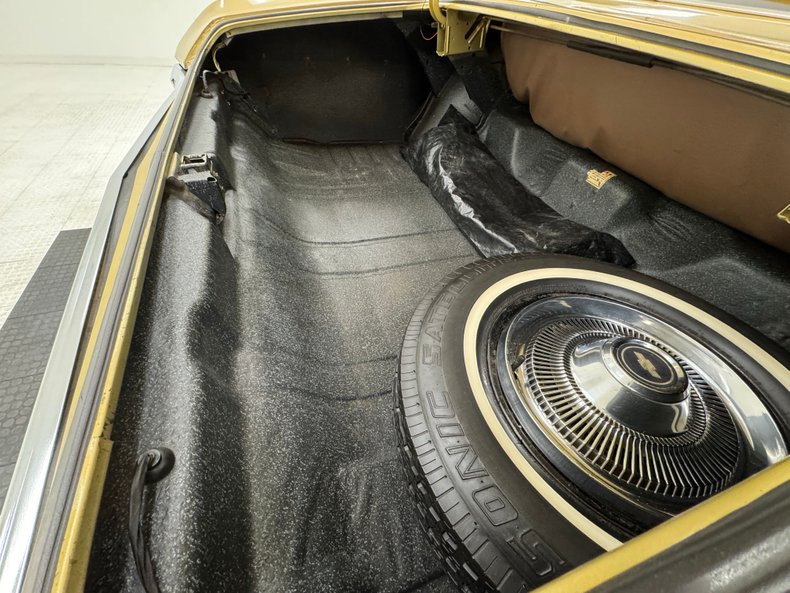 Unknown-Impala-1970-Champagne-Gold-Black-35