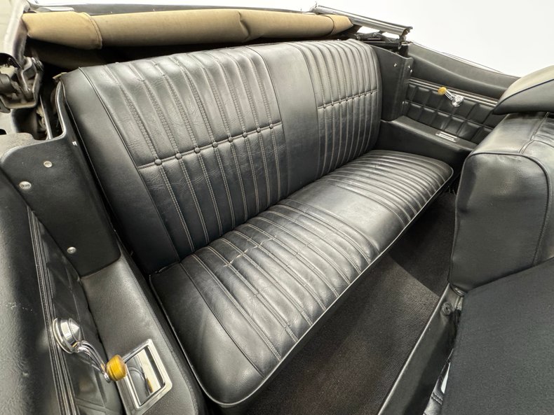 Unknown-Impala-1970-Champagne-Gold-Black-44
