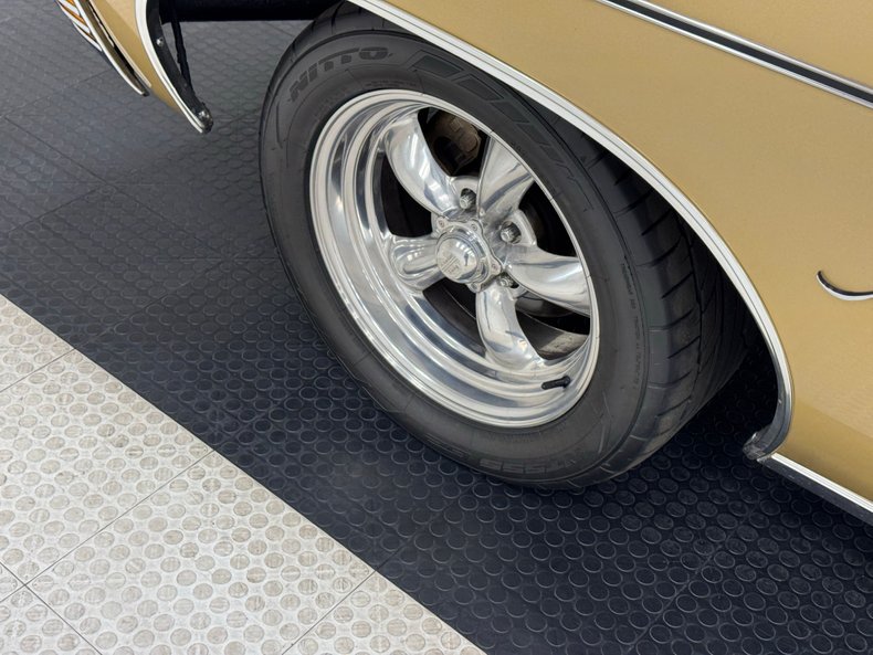 Unknown-Impala-1970-Champagne-Gold-Black-48