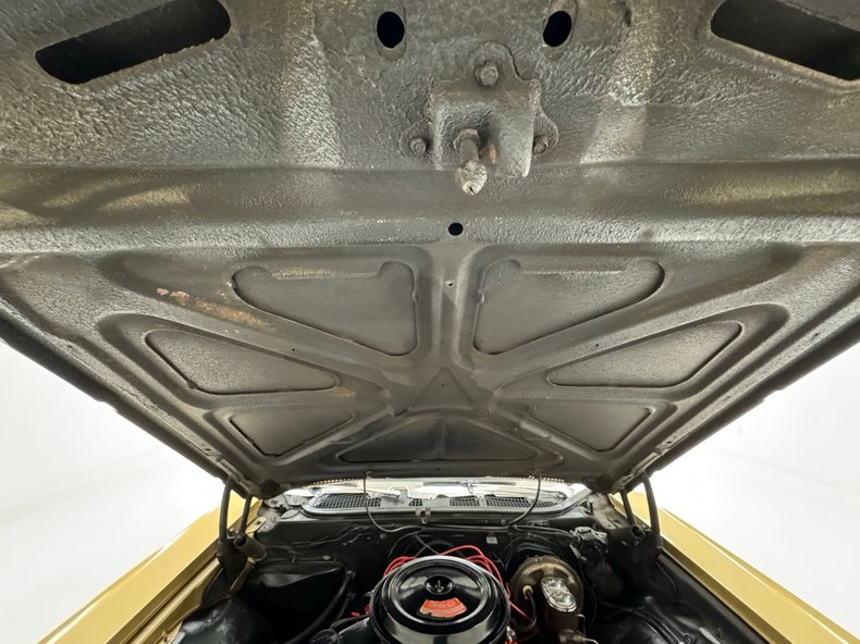 Unknown-Impala-1970-Champagne-Gold-Black-49