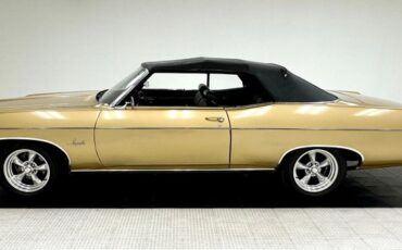 Unknown-Impala-1970-Champagne-Gold-Black-5