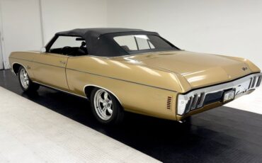 Unknown-Impala-1970-Champagne-Gold-Black-7
