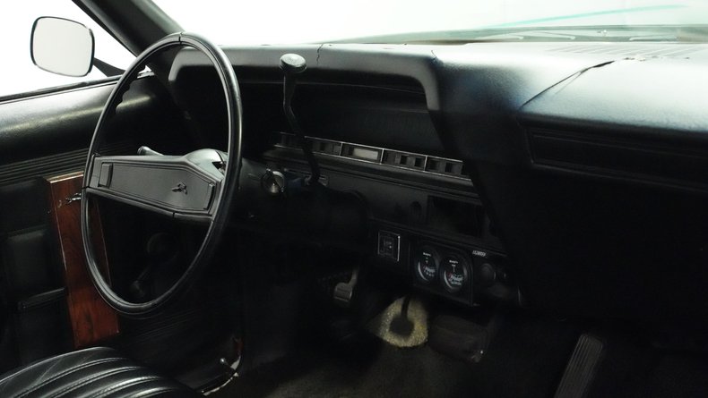 Unknown-Impala-1970-Green-Apple-Black-42