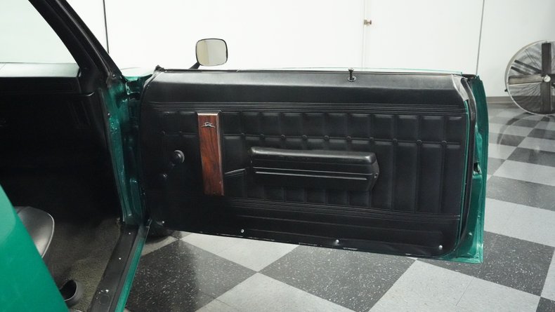 Unknown-Impala-1970-Green-Apple-Black-44
