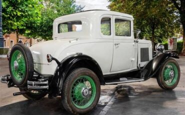 Unknown-Independence-1931-White-WhiteBlack-10