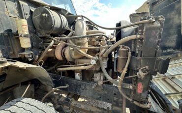 Unknown-International-8300-diesel-1989-white-12