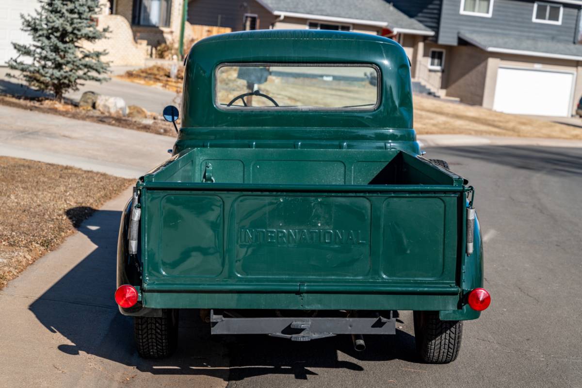 Unknown-International-harvester-s-110-1957-green-17
