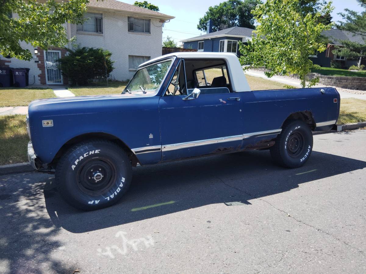 Unknown-International-harvester-scout-1979-blue