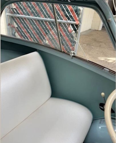 Unknown-Isetta-1957-Pale-BlueWhite-White-Vinyl-11