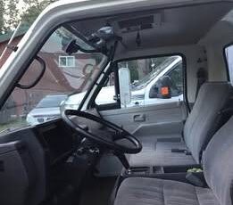Unknown-Isuzu-npr-box-truck-diesel-1995-white-2