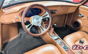 Unknown-Karmann-ghia-1966-Red-Tan-7