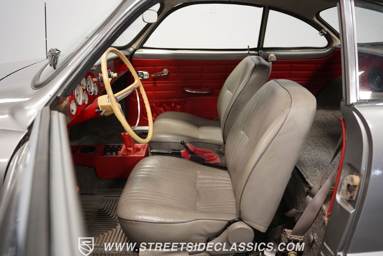 Unknown-Karmann-ghia-1969-Silver-Gray-37