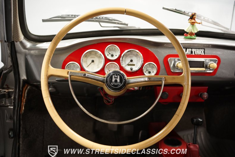 Unknown-Karmann-ghia-1969-Silver-Gray-38