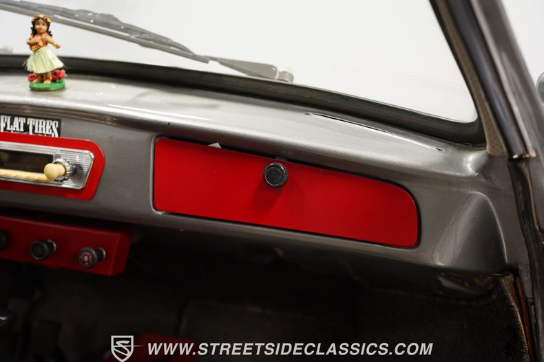 Unknown-Karmann-ghia-1969-Silver-Gray-49