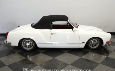 Unknown-Karmann-ghia-1973-Pearl-White-Red-14