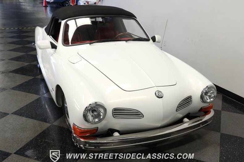 Unknown-Karmann-ghia-1973-Pearl-White-Red-19