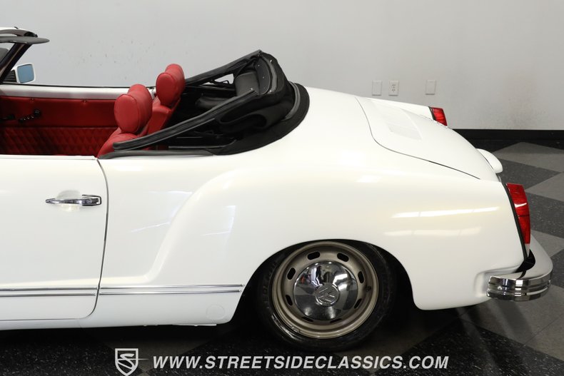 Unknown-Karmann-ghia-1973-Pearl-White-Red-28