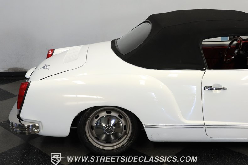 Unknown-Karmann-ghia-1973-Pearl-White-Red-32