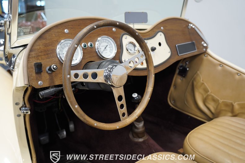 Unknown-Kit-car-1952-Cream-Tan-1