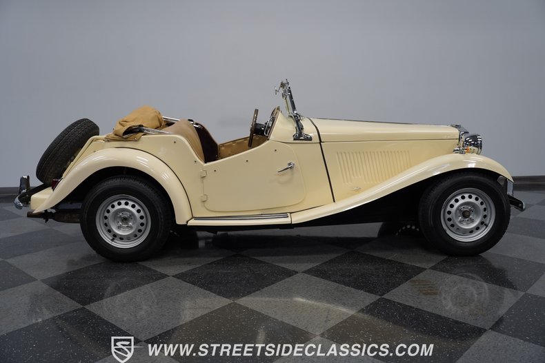 Unknown-Kit-car-1952-Cream-Tan-10