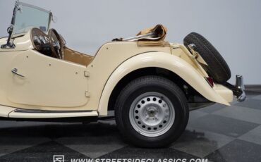Unknown-Kit-car-1952-Cream-Tan-18