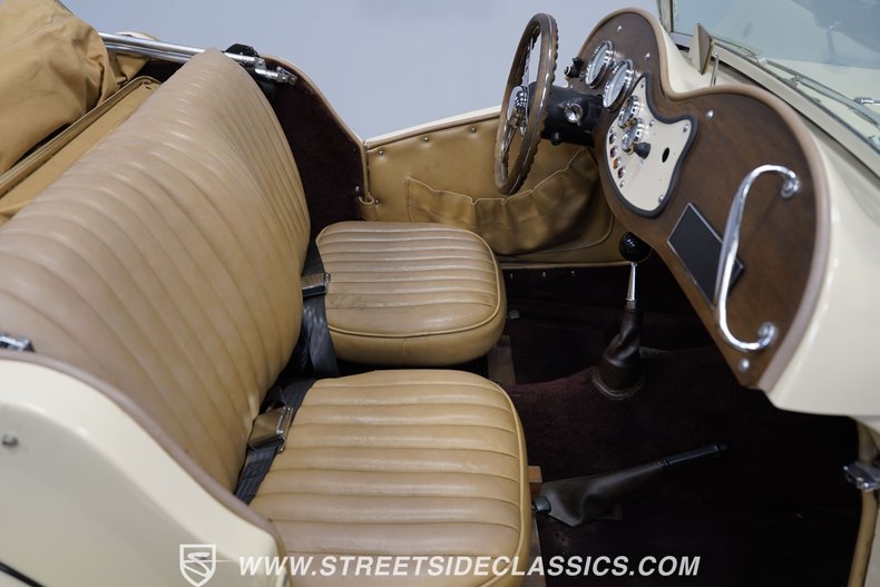Unknown-Kit-car-1952-Cream-Tan-37