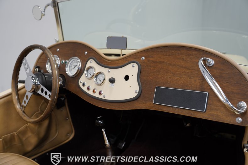 Unknown-Kit-car-1952-Cream-Tan-44