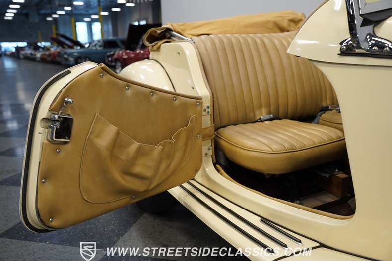Unknown-Kit-car-1952-Cream-Tan-47
