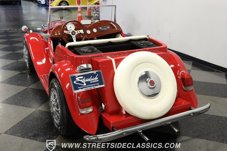 Unknown-Kit-car-1952-Red-White-16